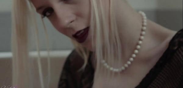  Sex Bomb - Goth Girl Erotic Teasing In Bathtub